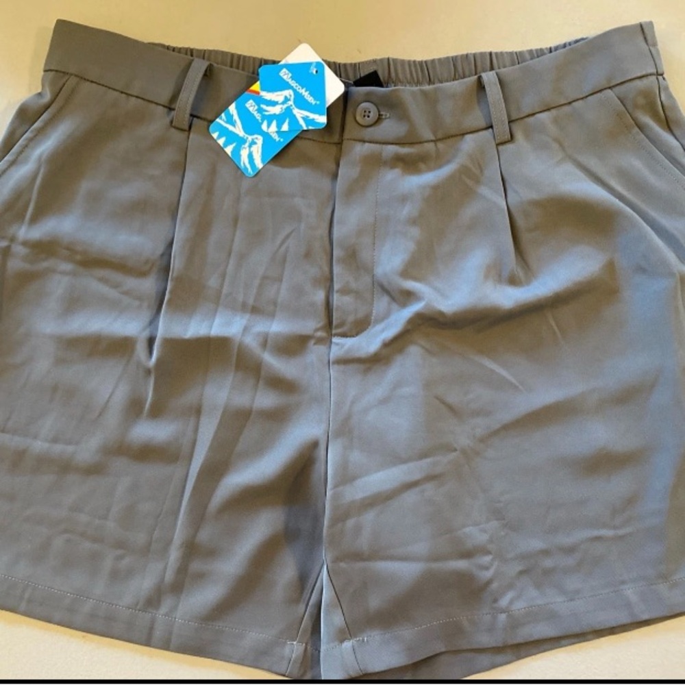 MagcoMsen Men’s 2XL NWT Gray Shorts Elastic Waist